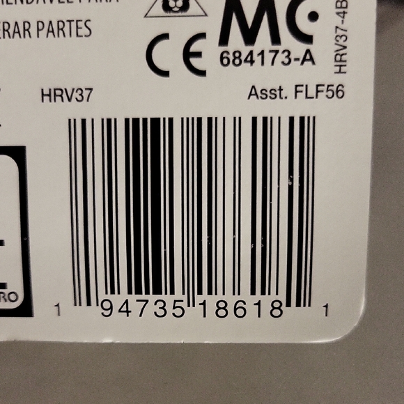 Hot Wheels Team Transport Toyota 4Runner and Supra Set - White and Green - Picture 3 of 3